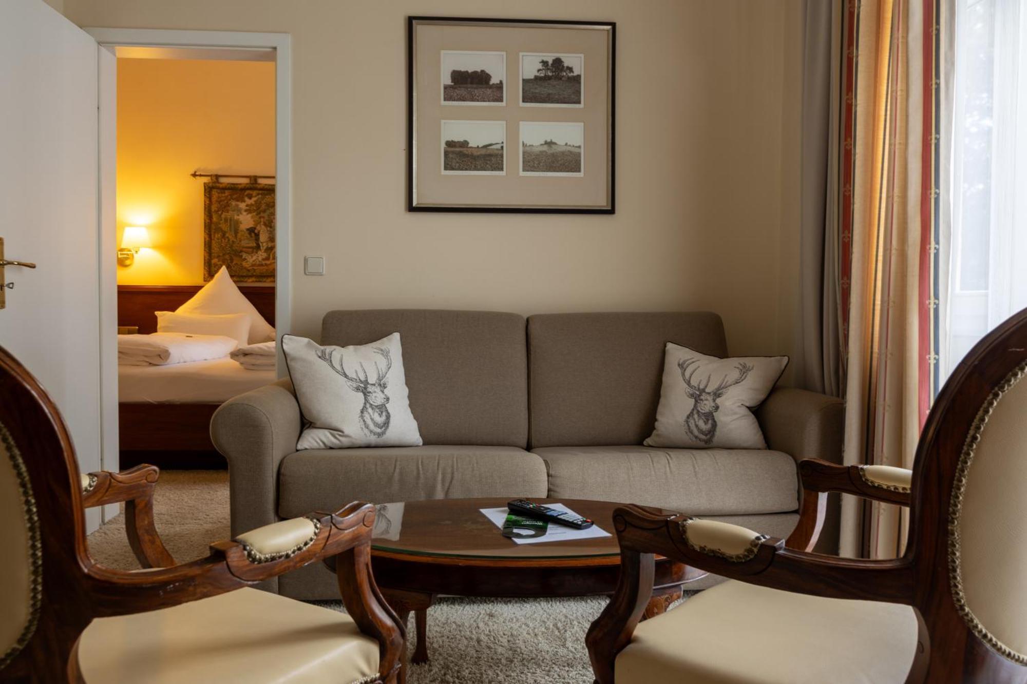 באד קיסינגן Hotel Weisses Haus מראה חיצוני תמונה